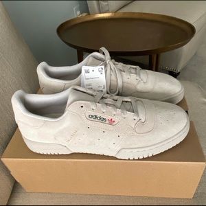 Yeezy Adidas Powerphase